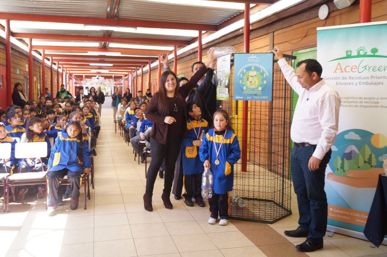 Estudiantes De Cosmito Inauguran Nuevo Punto Verde En Su Escuela