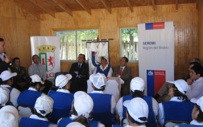 MOP y Municipalidad de Arauco firman convenio con palomitas de Laraquete